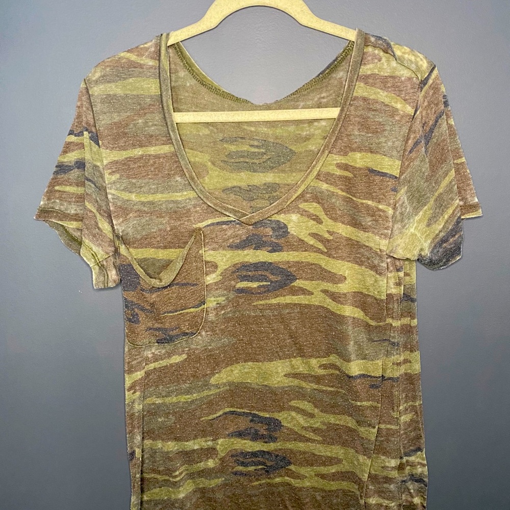 Camouflage Pattern Loose Fitted Comfy Tee
